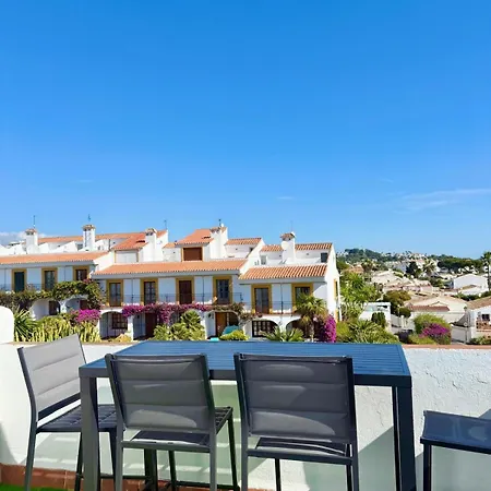 度假居 Few Minutes Walk To The Beach, Restaurants, Bars, Supermarkets And More! Sitio de Calahonda